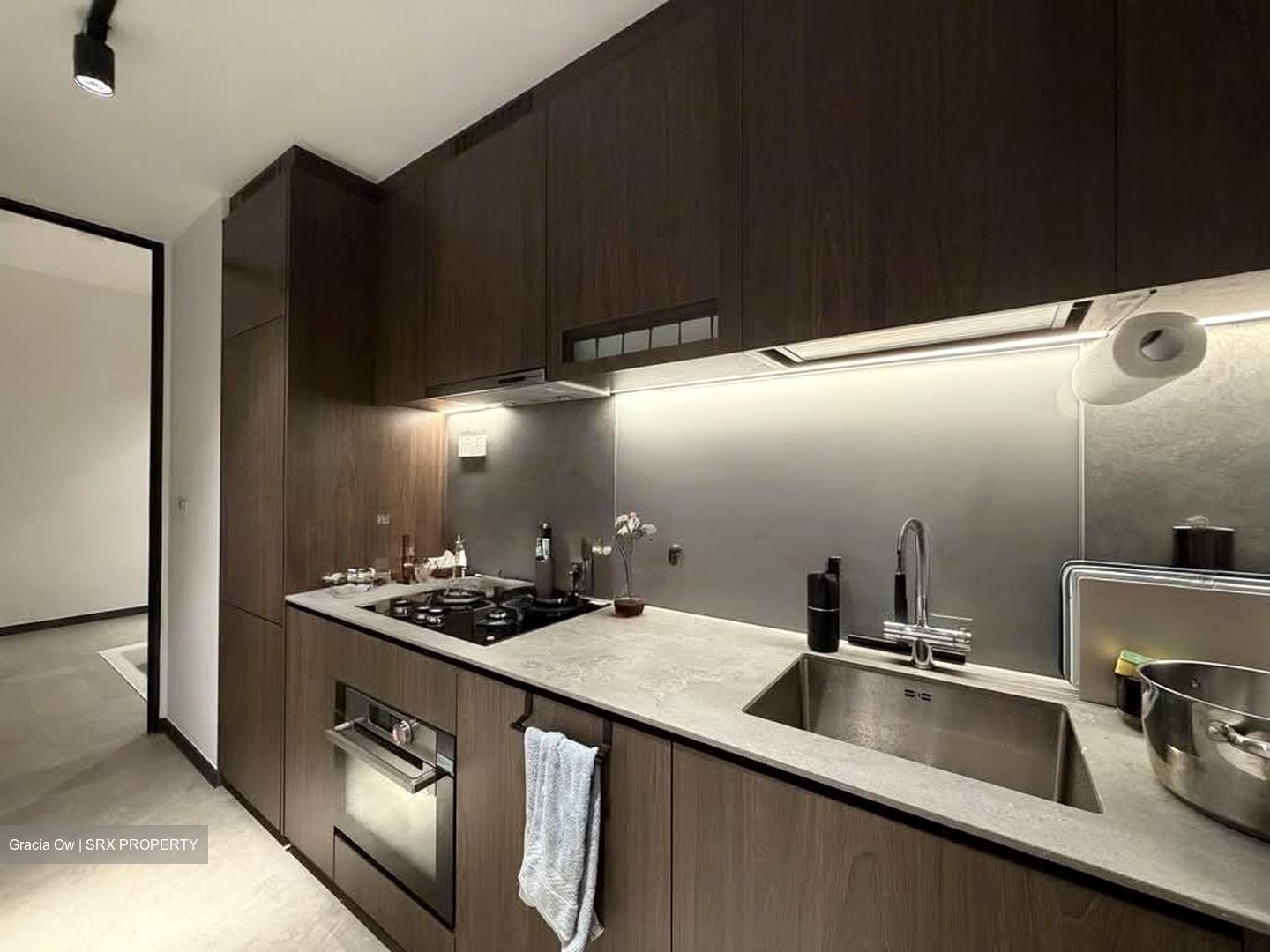 Midtown Modern (D7), Apartment #579570871